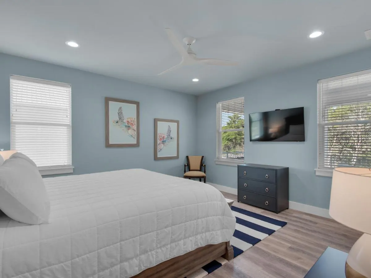 Starboard Side By Newman-Dailey Villa Destin Holiday home